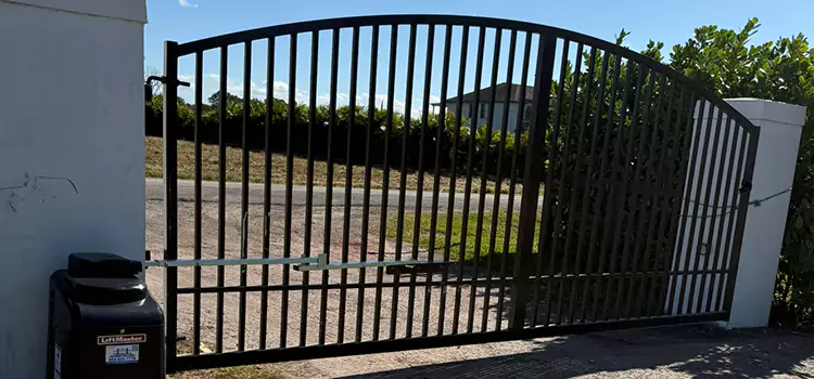 Driveway Fence Repair Chowchilla